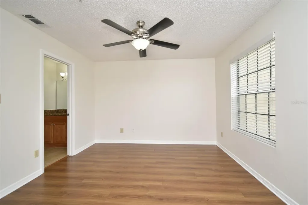 216 Afton Square Altamonte Springs FL 32714