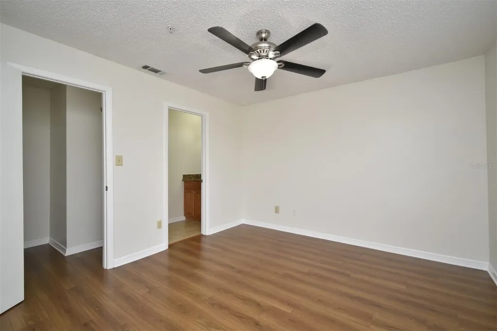 216 Afton Square Altamonte Springs FL 32714