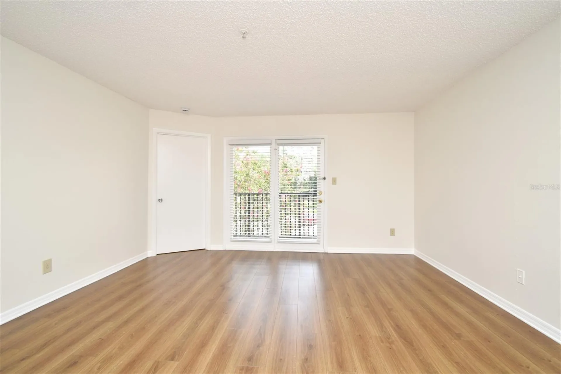 216 Afton Square Altamonte Springs FL 32714