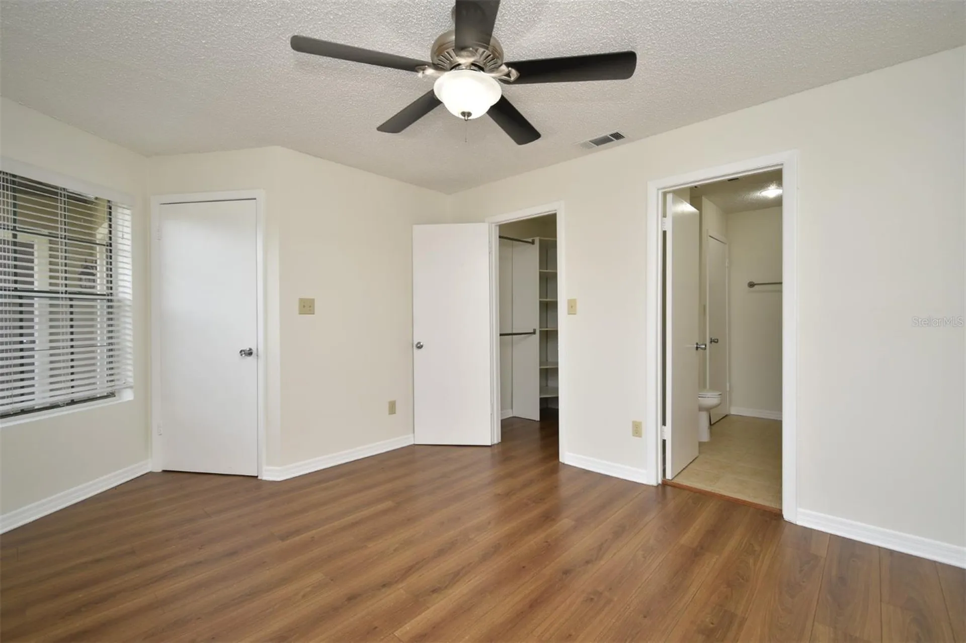 216 Afton Square Altamonte Springs FL 32714