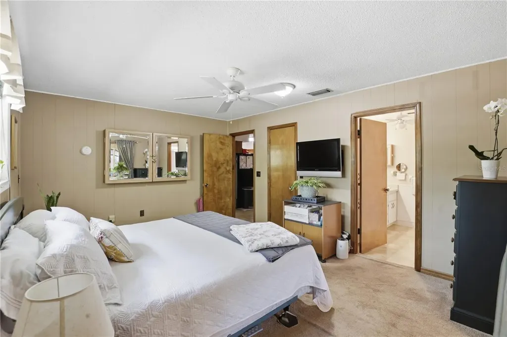5289 NE County Road 340 High Springs FL 32643