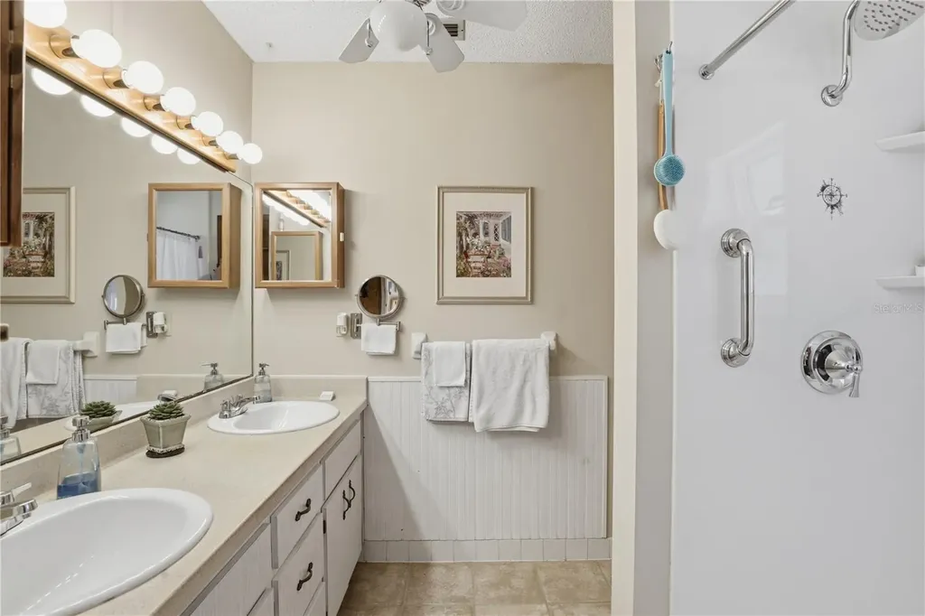 5289 NE County Road 340 High Springs FL 32643