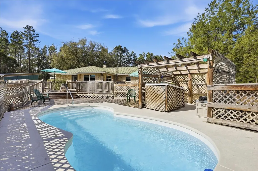 5289 NE County Road 340 High Springs FL 32643