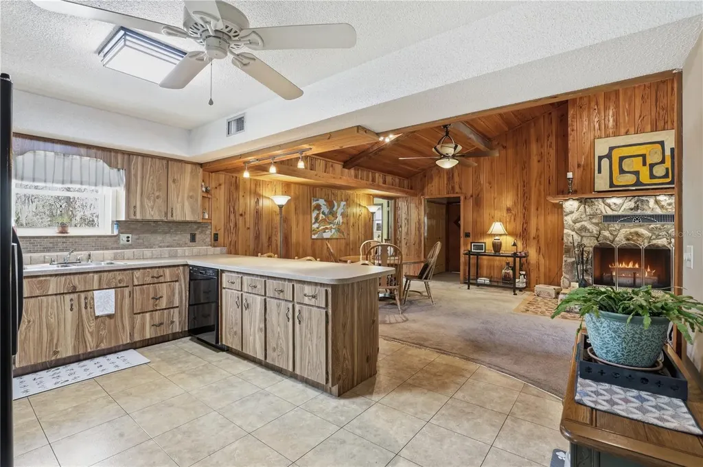 5289 NE County Road 340 High Springs FL 32643