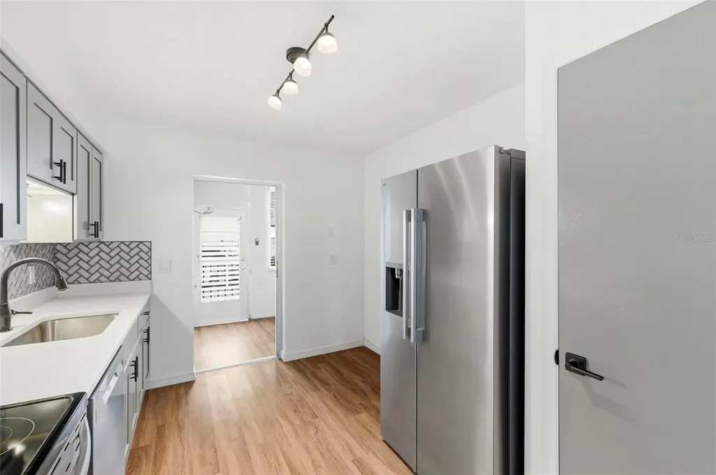 5155 9th Avenue N St Petersburg FL 33710