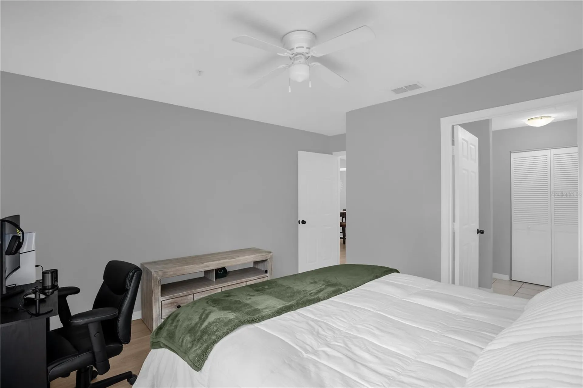 6324 Raleigh Street Orlando FL 32835