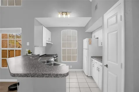 6324 Raleigh Street Orlando FL 32835