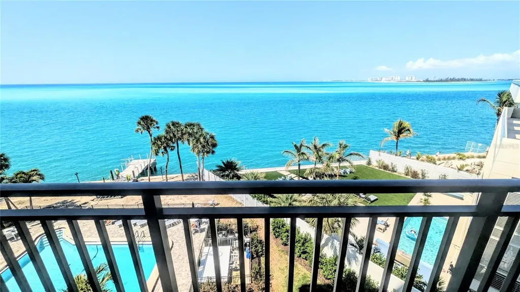 4822 Ocean Boulevard Sarasota FL 34242