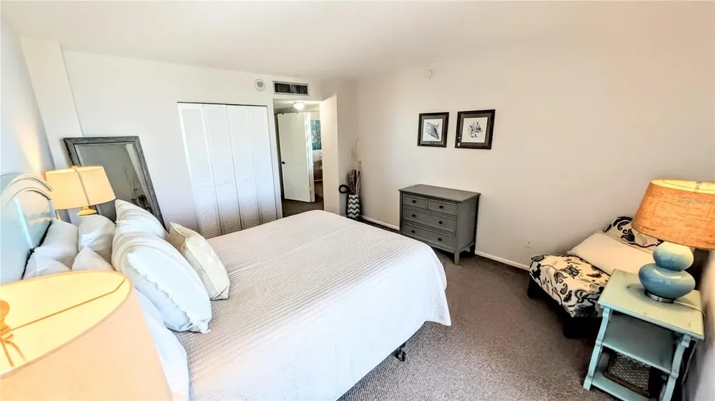 4822 Ocean Boulevard Sarasota FL 34242