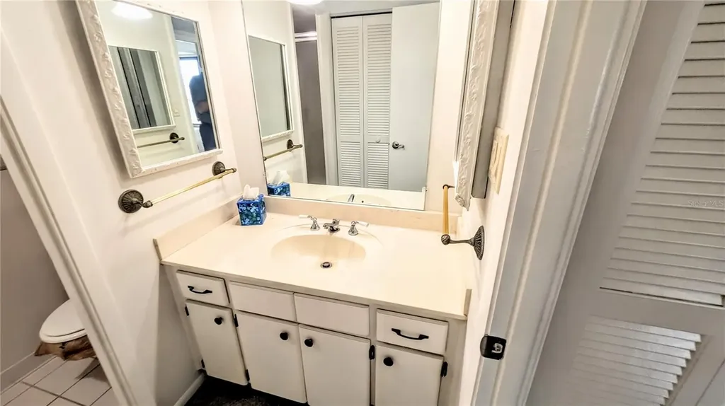 4822 Ocean Boulevard Sarasota FL 34242