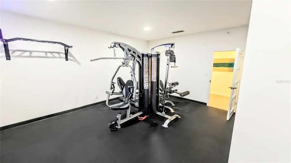 4822 Ocean Boulevard Sarasota FL 34242
