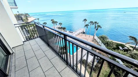 4822 Ocean Boulevard Sarasota FL 34242