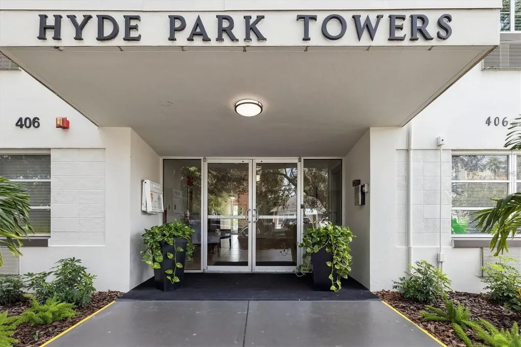 406 S Cedar Avenue Tampa FL 33606