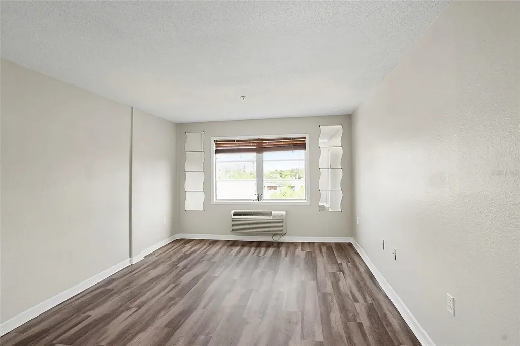 406 S Cedar Avenue Tampa FL 33606