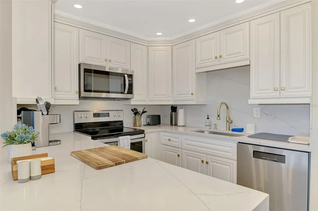 5855 Midnight Pass Road Sarasota FL 34242
