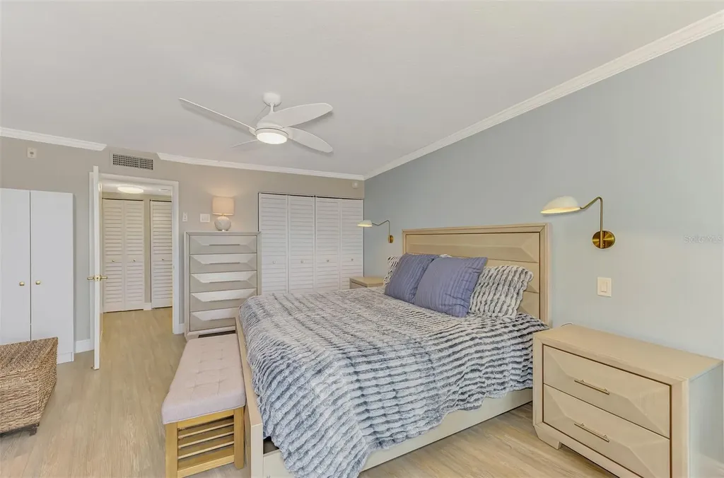 5855 Midnight Pass Road Sarasota FL 34242