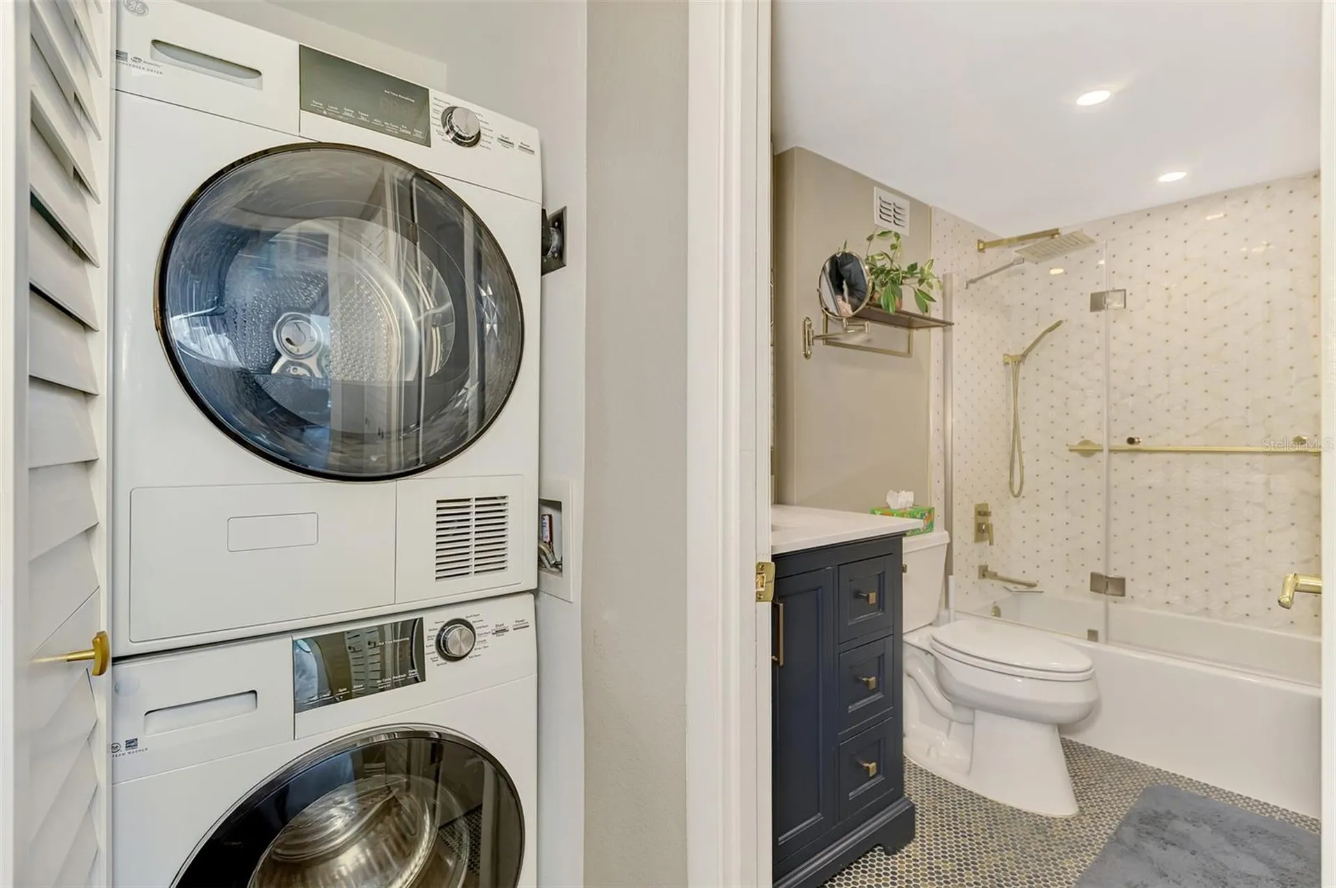 5855 Midnight Pass Road Sarasota FL 34242