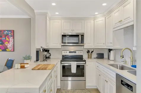 5855 Midnight Pass Road Sarasota FL 34242