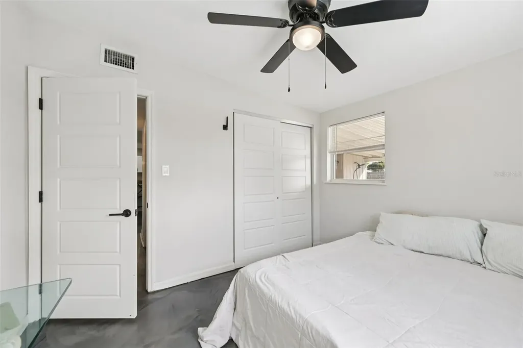 2416 Emory Avenue Bradenton FL 34207