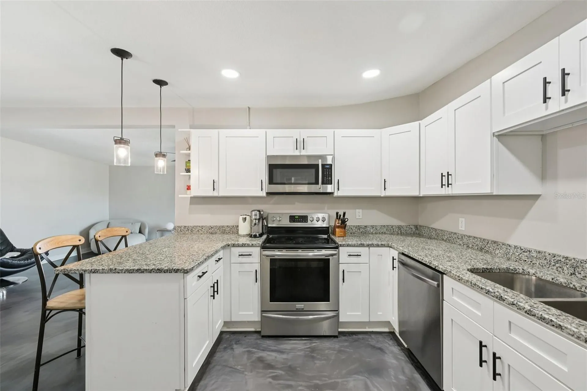2416 Emory Avenue Bradenton FL 34207