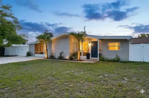 2416 Emory Avenue Bradenton FL 34207