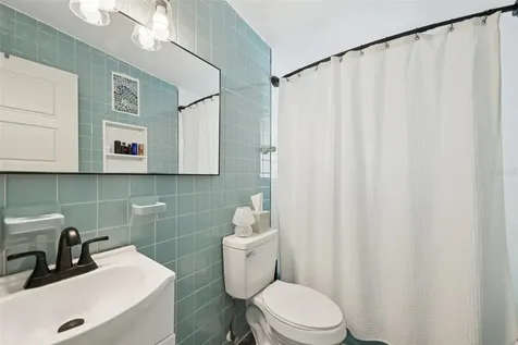 2416 Emory Avenue Bradenton FL 34207