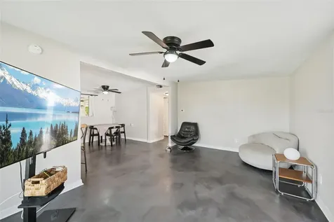 2416 Emory Avenue Bradenton FL 34207
