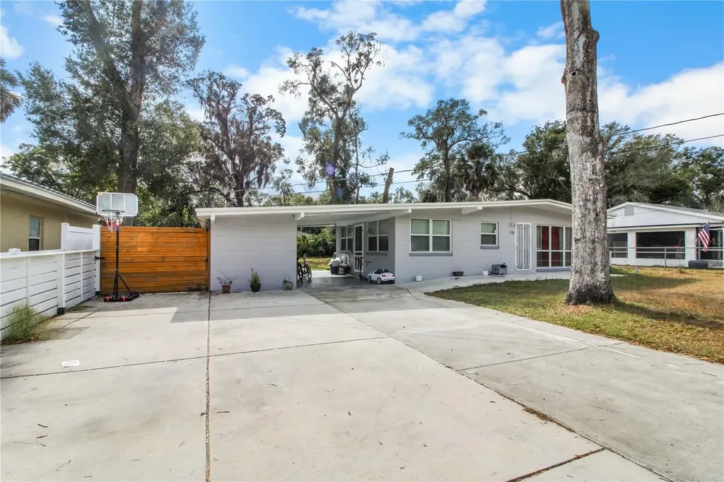 762 Temple Avenue Orange City FL 32763