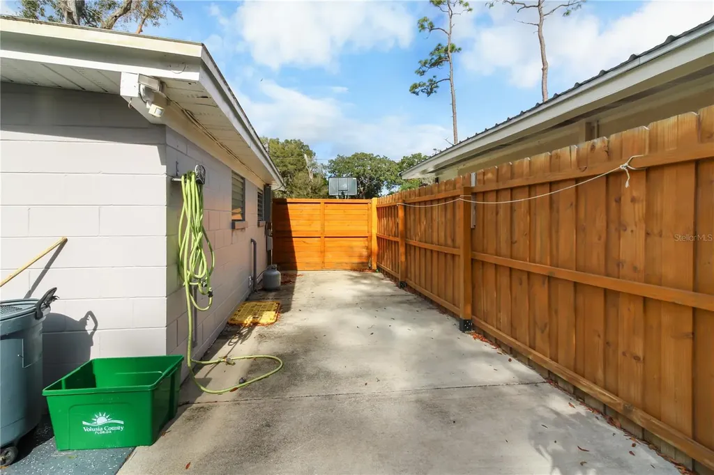 762 Temple Avenue Orange City FL 32763