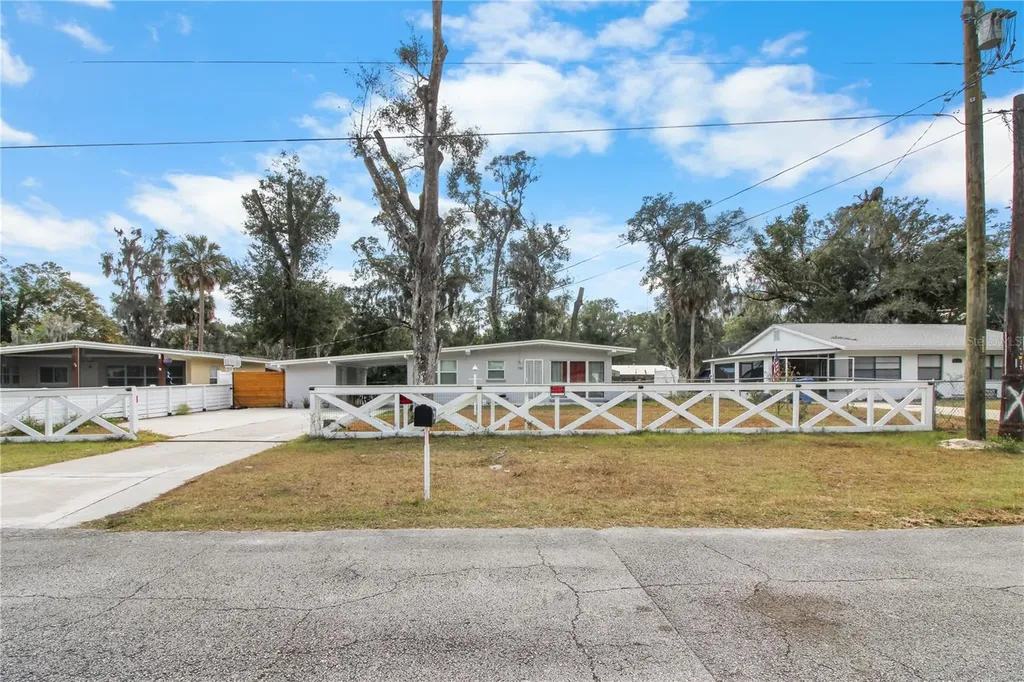 762 Temple Avenue Orange City FL 32763