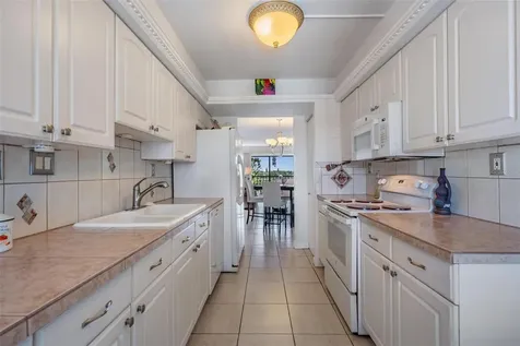 2900 Cove Cay Drive Clearwater FL 33760