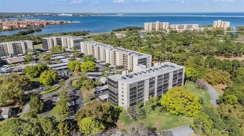 2900 Cove Cay Drive Clearwater FL 33760