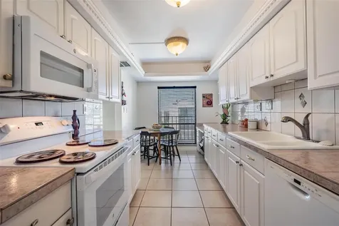 2900 Cove Cay Drive Clearwater FL 33760