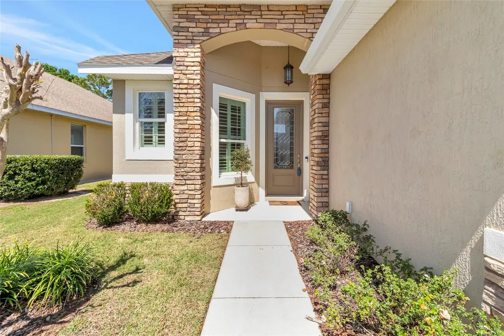 8093 Bridgeport Bay Circle Mount Dora FL 32757