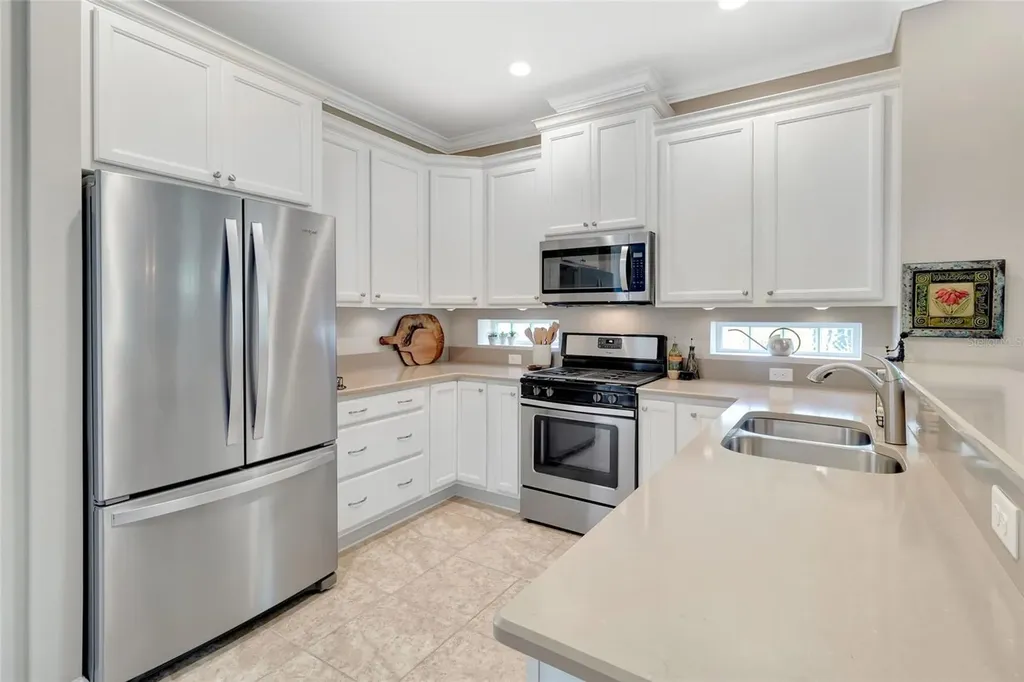 8093 Bridgeport Bay Circle Mount Dora FL 32757