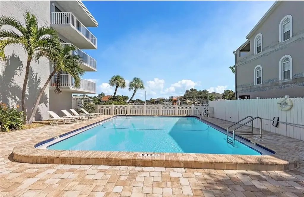 719 Pinellas Bayway S Tierra Verde FL 33715
