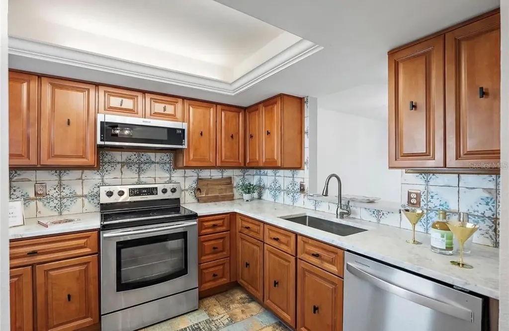 719 Pinellas Bayway S Tierra Verde FL 33715