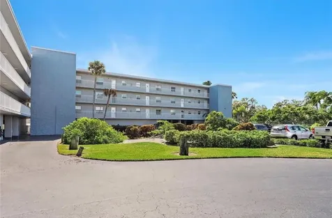 719 Pinellas Bayway S Tierra Verde FL 33715