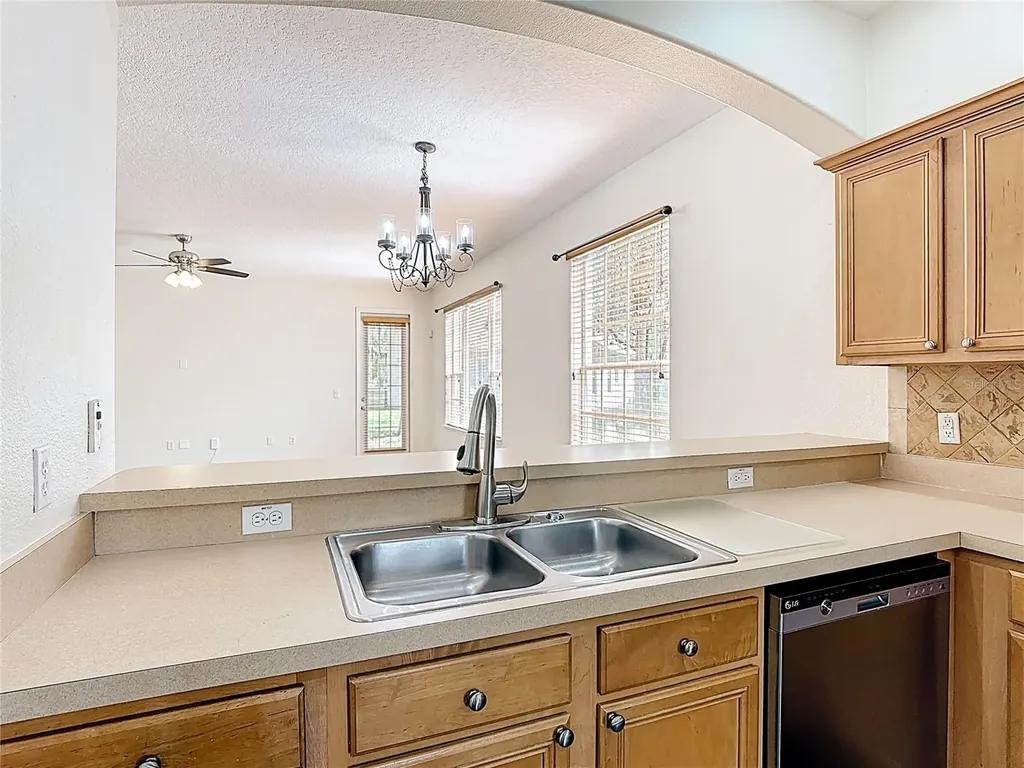 2808 Eagle Claw Court Kissimmee FL 34746