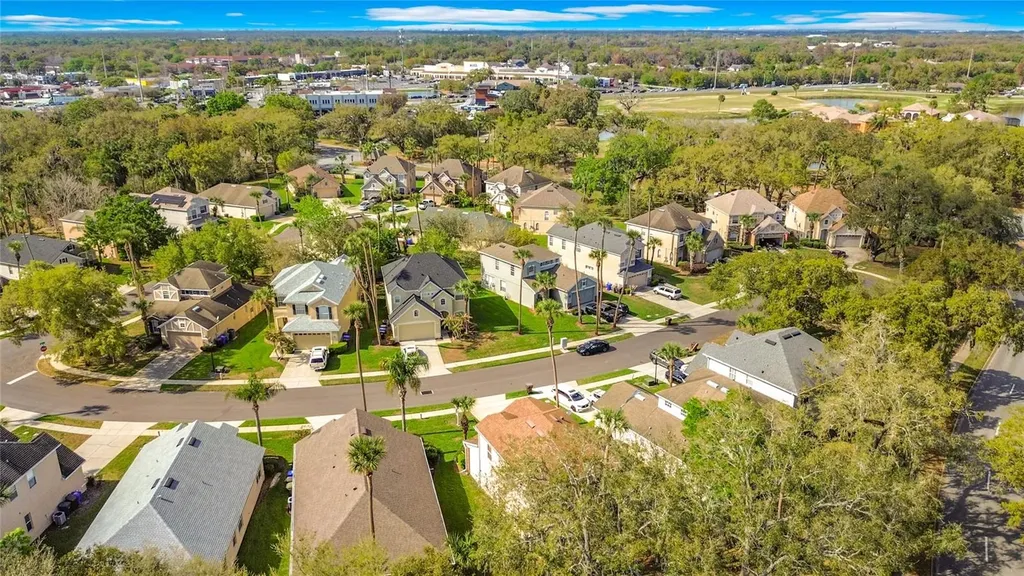 2808 Eagle Claw Court Kissimmee FL 34746