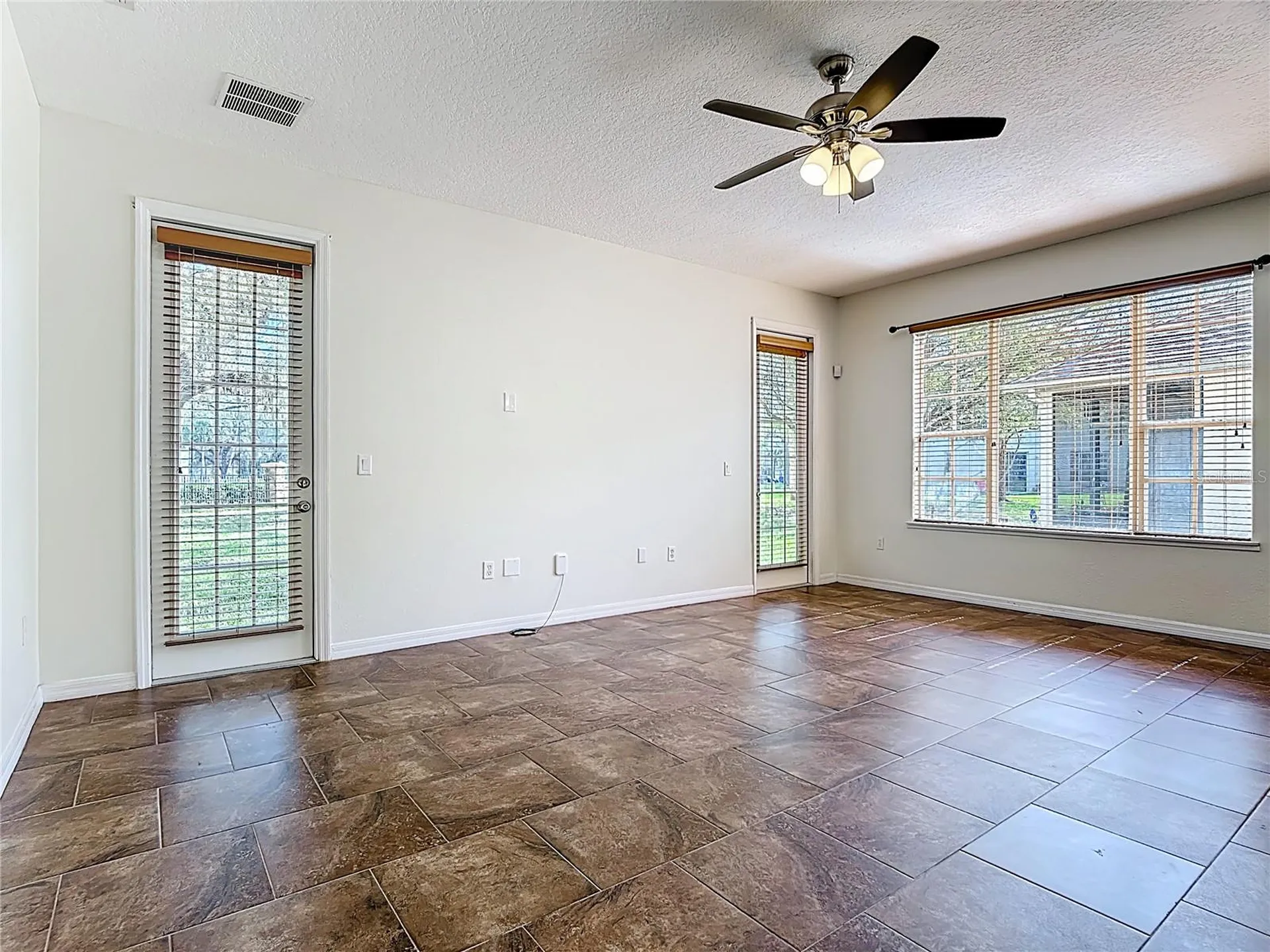 2808 Eagle Claw Court Kissimmee FL 34746