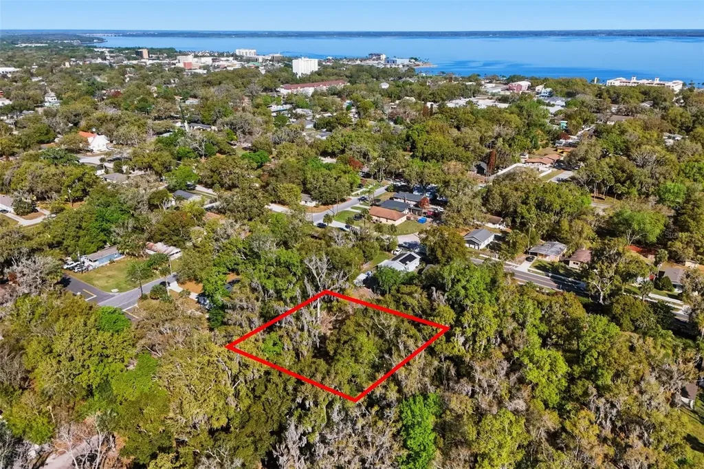 1114 E 9th Street Sanford FL 32771