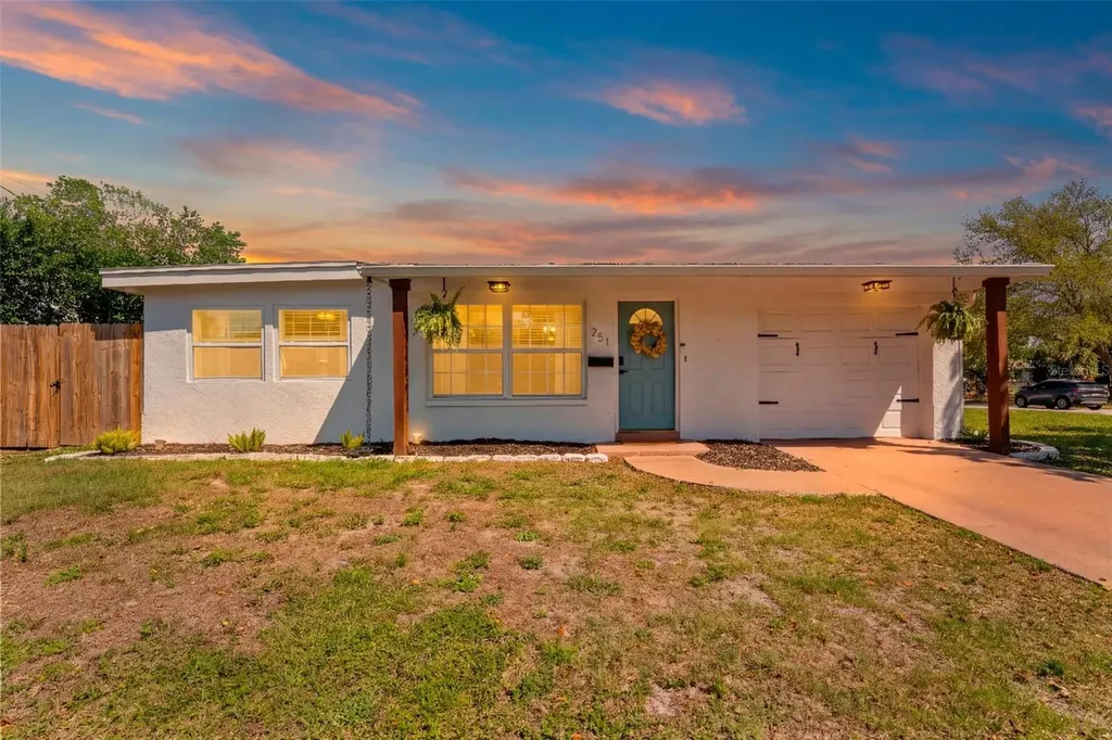 251 Davison Avenue NE St Petersburg FL 33703