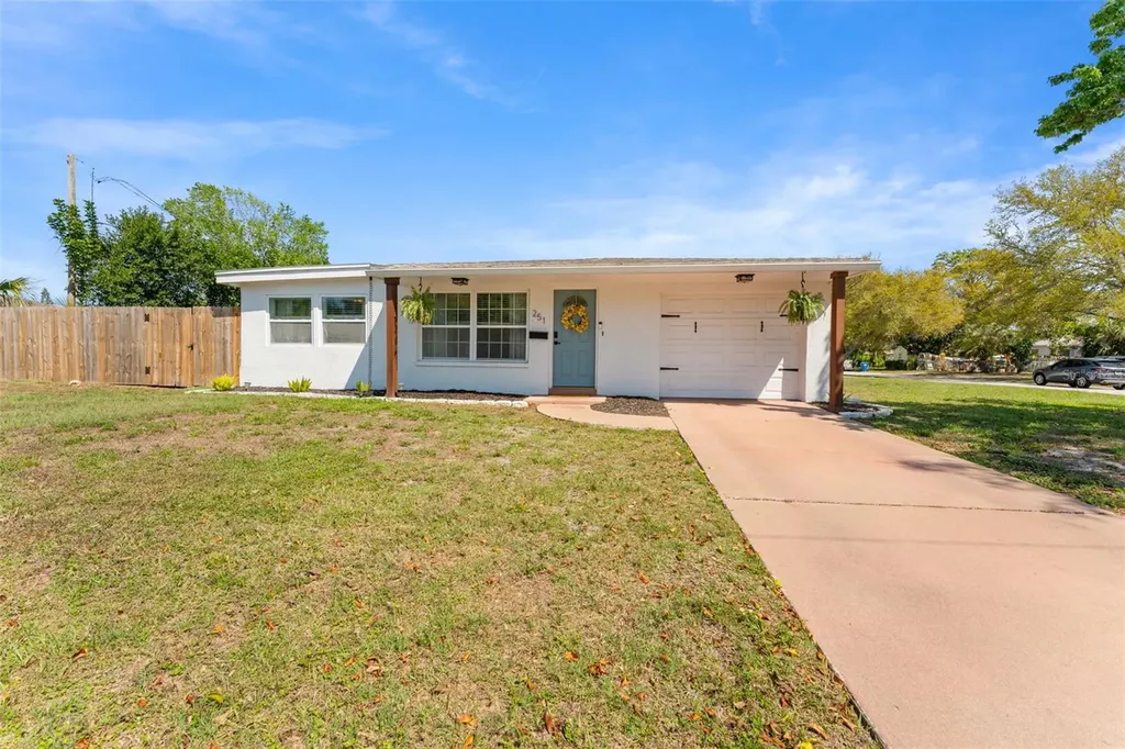 251 Davison Avenue NE St Petersburg FL 33703