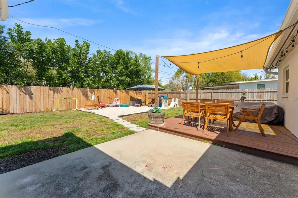 251 Davison Avenue NE St Petersburg FL 33703