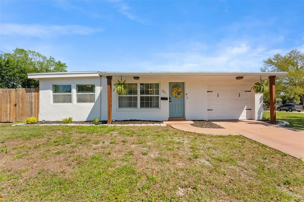 251 Davison Avenue NE St Petersburg FL 33703