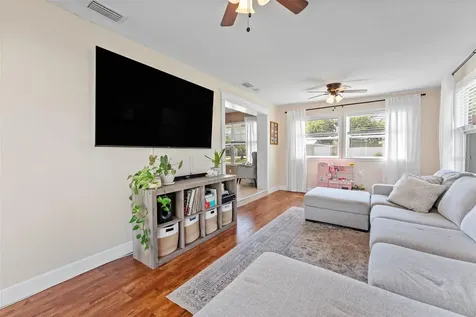 251 Davison Avenue NE St Petersburg FL 33703