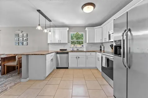 251 Davison Avenue NE St Petersburg FL 33703