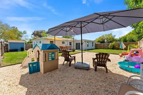 251 Davison Avenue NE St Petersburg FL 33703
