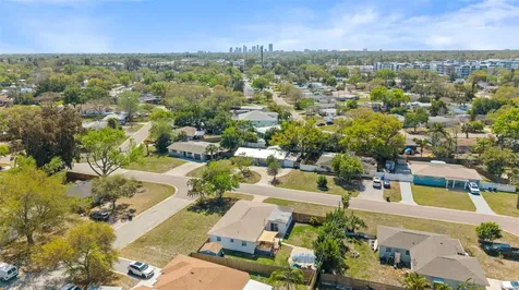 251 Davison Avenue NE St Petersburg FL 33703